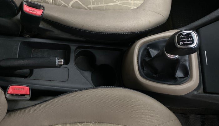 2014 Hyundai Xcent S 1.2, Petrol, Manual, 63,920 km, Gear Lever