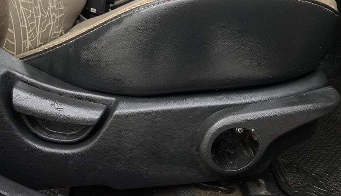 2014 Hyundai Xcent S 1.2, Petrol, Manual, 63,920 km, Driver Side Adjustment Panel