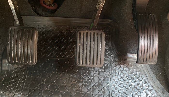 2014 Hyundai Xcent S 1.2, Petrol, Manual, 63,920 km, Pedals