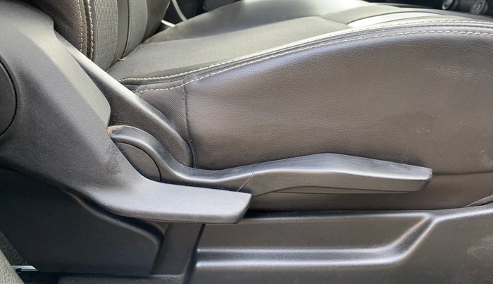 2019 Maruti XL6 ZETA MT, Petrol, Manual, 54,465 km, Driver Side Adjustment Panel