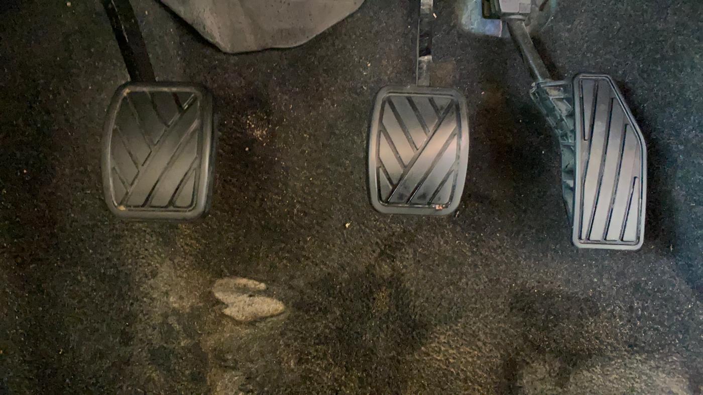 2019 Maruti XL6 ZETA MT, Petrol, Manual, 54,465 km, Pedals