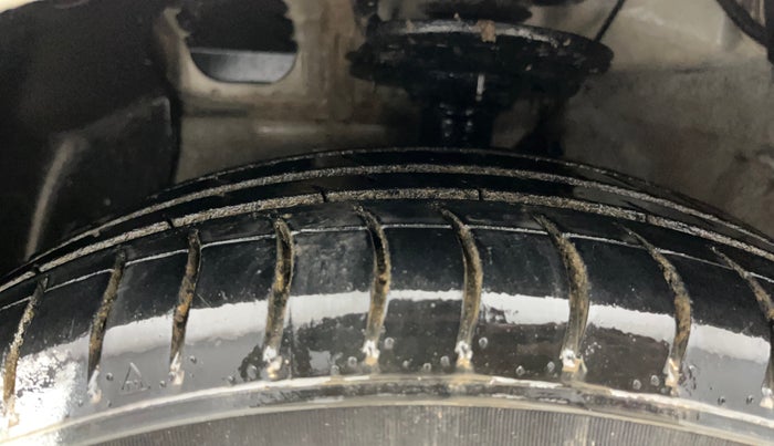 2018 Hyundai Grand i10 SPORTZ 1.2 KAPPA VTVT, Petrol, Manual, 36,069 km, Left Front Tyre Tread