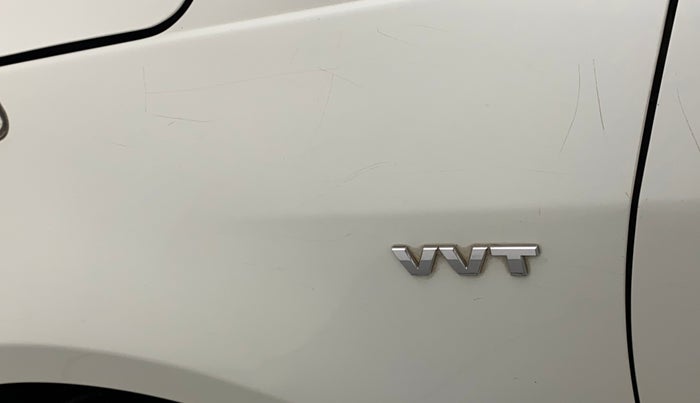 2016 Maruti Swift VXI, Petrol, Manual, 75,213 km, Left fender - Minor scratches