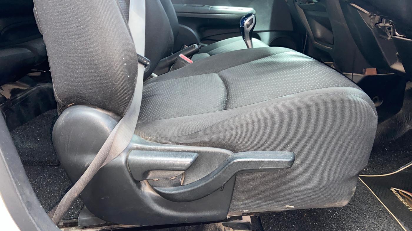2016 Honda BR-V 1.5L I- DTEC V, Diesel, Manual, 23,445 km, Driver Side Adjustment Panel