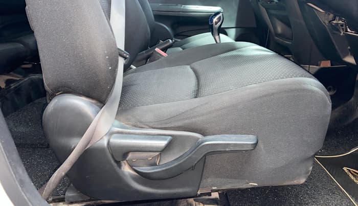 2016 Honda BR-V 1.5L I- DTEC V, Diesel, Manual, 23,445 km, Driver Side Adjustment Panel
