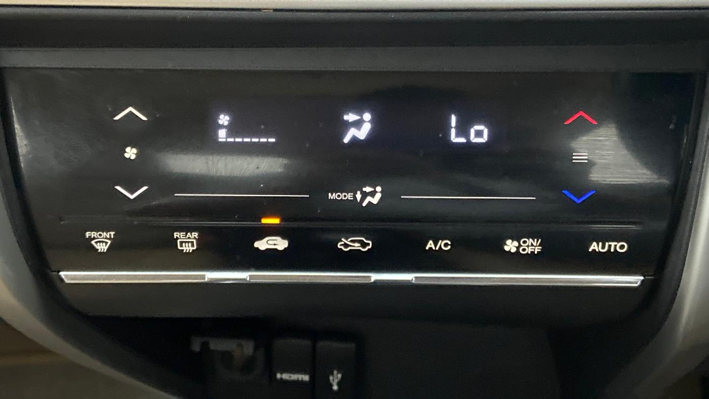 2018 Honda City 1.5L I-VTEC V MT, Petrol, Manual, 63,886 km, Automatic Climate Control