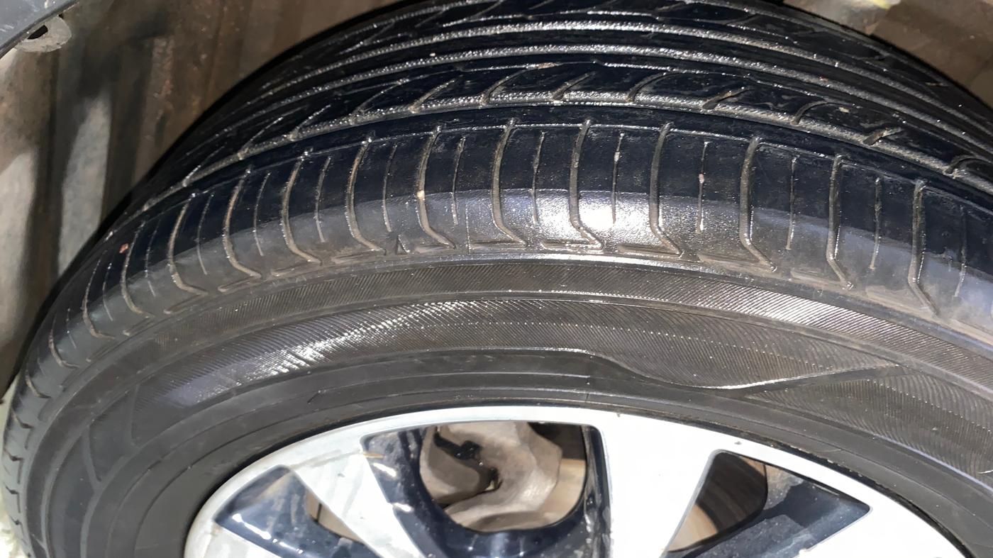 2020 Maruti S Cross ZETA AT 1.5, Petrol, Automatic, 85,969 km, Left Front Tyre Tread
