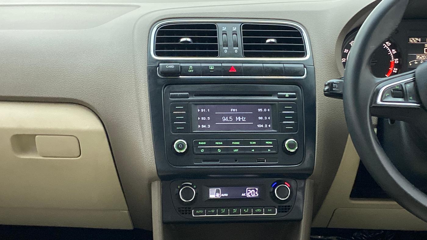 2015 Skoda Rapid 1.5 TDI AT STYLE PLUS, Diesel, Automatic, 35,457 km, Air Conditioner