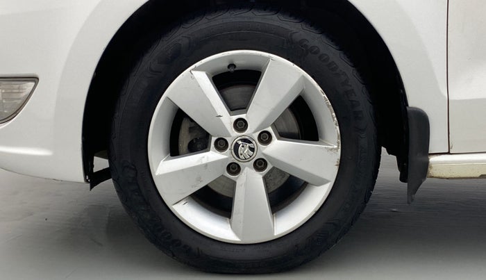 2015 Skoda Rapid 1.5 TDI AT STYLE PLUS, Diesel, Automatic, 35,457 km, Left Front Wheel