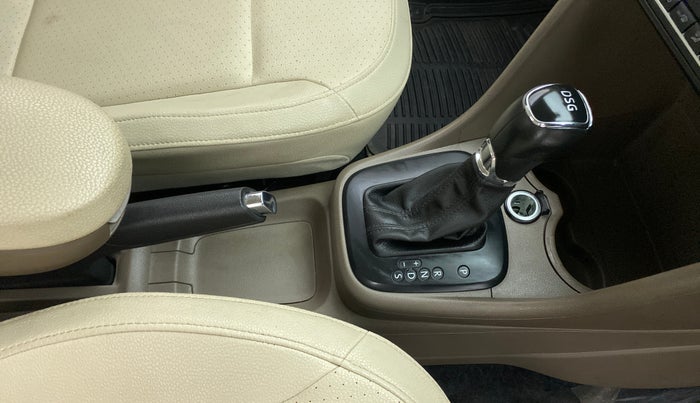 2015 Skoda Rapid 1.5 TDI AT STYLE PLUS, Diesel, Automatic, 35,457 km, Gear Lever
