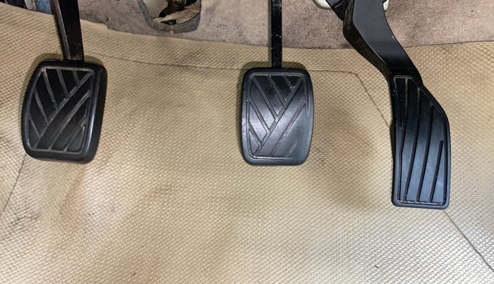 2014 Maruti Swift Dzire VXI, Petrol, Manual, 1,38,507 km, Pedals