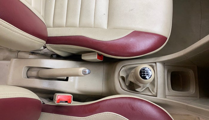 2014 Maruti Swift Dzire VXI, Petrol, Manual, 1,38,507 km, Gear Lever