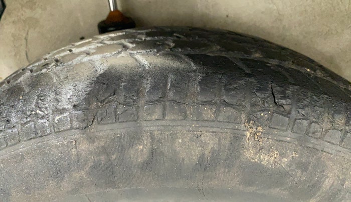 2011 Maruti Ritz VXI, Petrol, Manual, 39,644 km, Right Rear Tyre Tread
