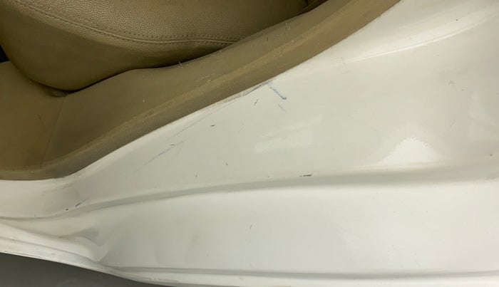 2013 Honda Brio S MT, Petrol, Manual, 59,640 km, Left C pillar - Minor scratches