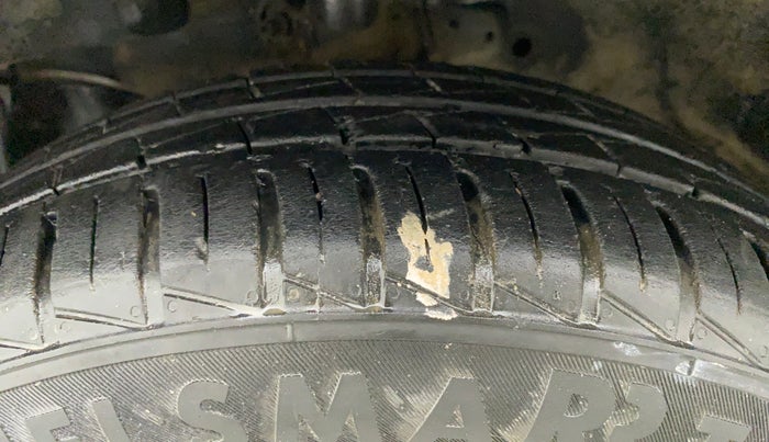 2013 Honda Brio S MT, Petrol, Manual, 59,640 km, Left Front Tyre Tread
