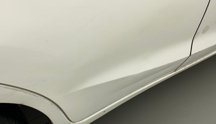 2013 Honda Brio S MT, Petrol, Manual, 59,640 km, Right rear door - Slightly dented