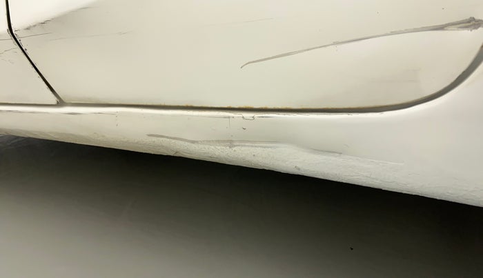 2013 Honda Brio S MT, Petrol, Manual, 59,640 km, Left running board - Slightly dented