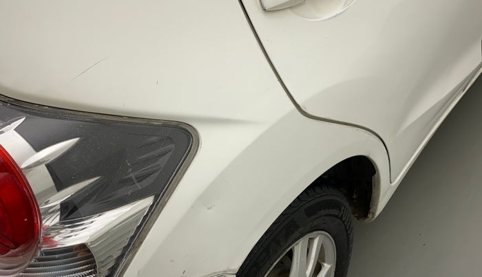 2013 Honda Brio S MT, Petrol, Manual, 59,640 km, Right quarter panel - Minor scratches