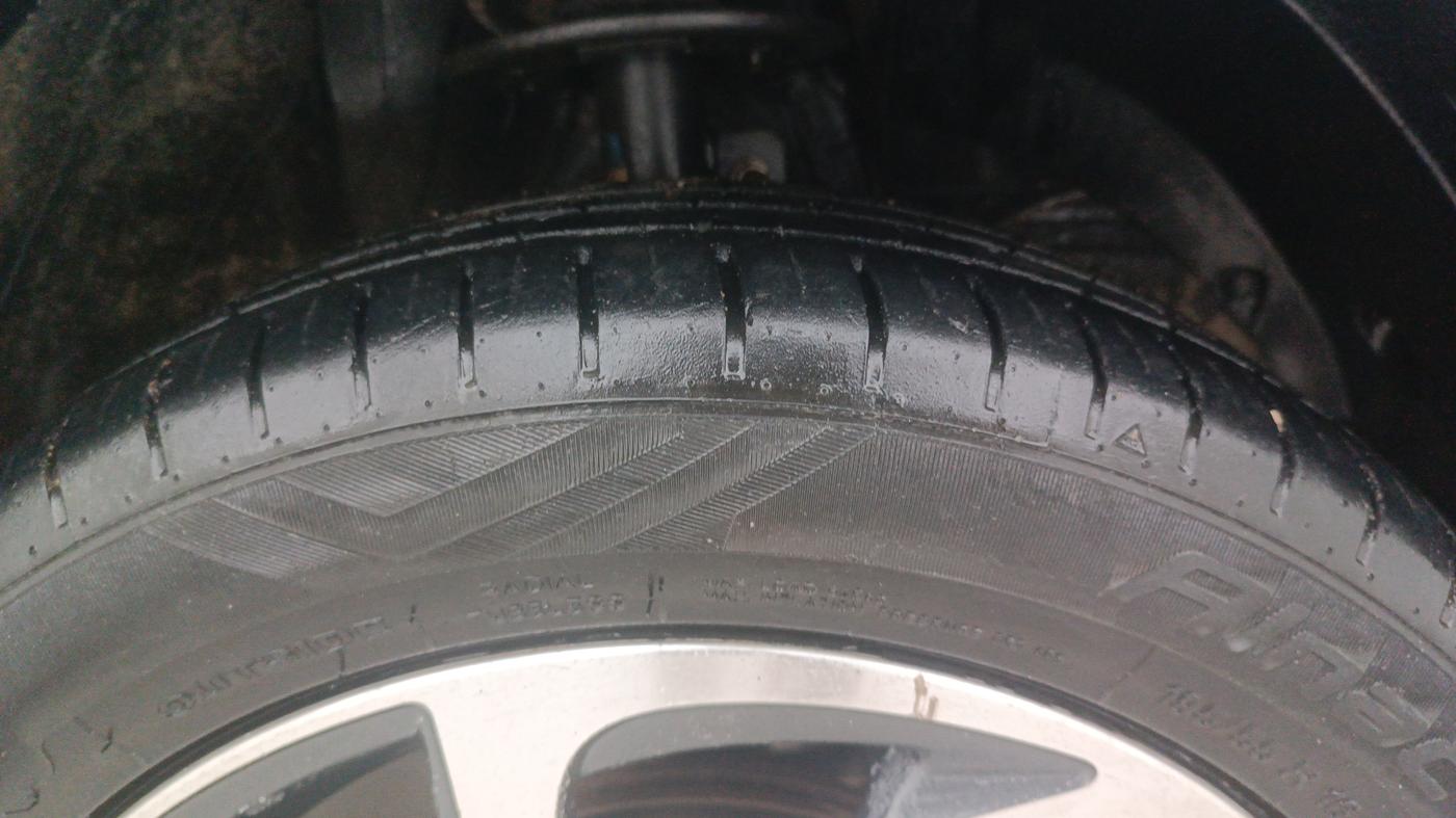 2024 Toyota Glanza G, Petrol, Manual, 34,703 km, Right Front Tyre Tread