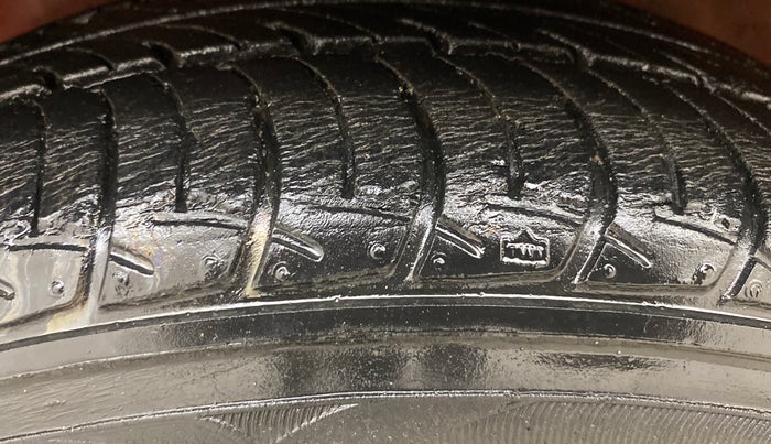 2014 Maruti Celerio VXI AMT, Petrol, Automatic, 30,891 km, Left Front Tyre Tread