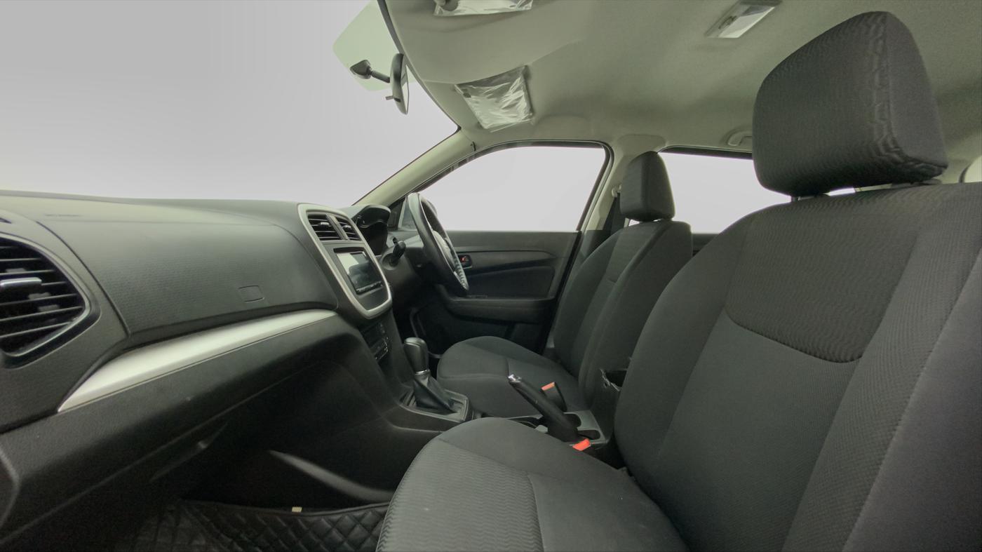 2021 Maruti Vitara Brezza VXI AT SHVS, Petrol, Automatic, 26,699 km, Right Side Front Door Cabin