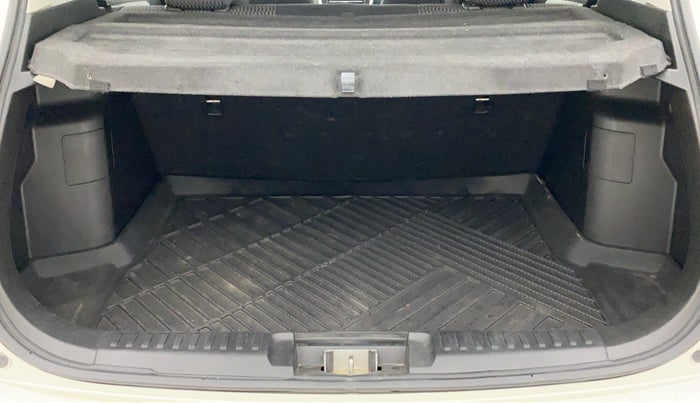 2021 Maruti Vitara Brezza VXI AT SHVS, Petrol, Automatic, 26,699 km, Boot Inside