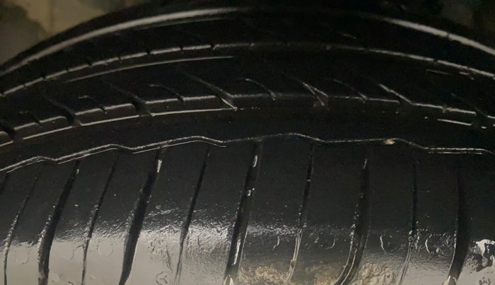 2014 Honda Amaze 1.5L I-DTEC S, Diesel, Manual, 76,839 km, Left Front Tyre Tread