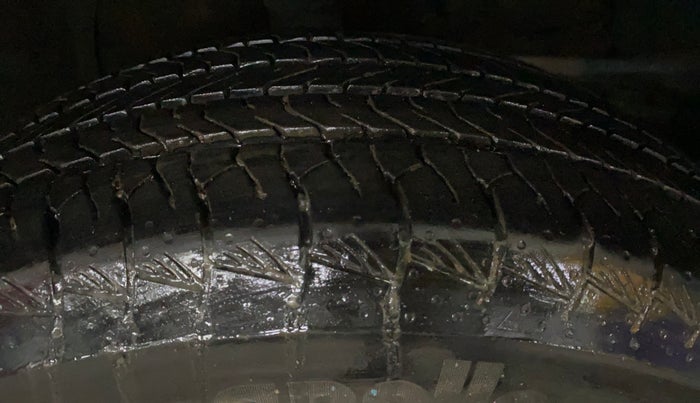 2024 Maruti Grand Vitara DELTA SMART HYBRID, Petrol, Manual, 9,538 km, Right Front Tyre Tread