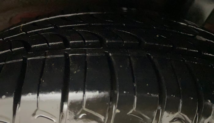 2017 Hyundai Grand i10 SPORTZ AT 1.2 KAPPA VTVT, Petrol, Automatic, 35,406 km, Left Rear Tyre Tread