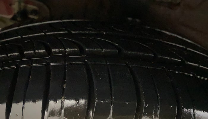 2017 Hyundai Grand i10 SPORTZ AT 1.2 KAPPA VTVT, Petrol, Automatic, 35,406 km, Right Rear Tyre Tread