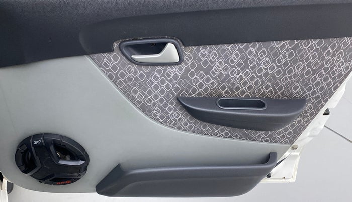 2016 Maruti Alto 800 LXI, Petrol, Manual, 47,076 km, Driver Side Door Panels Control