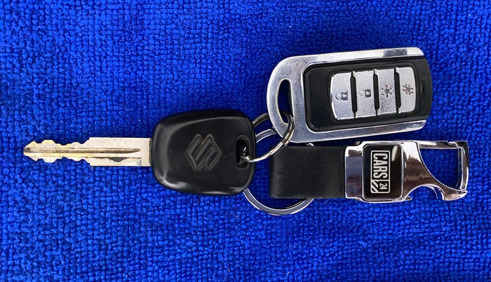 2016 Maruti Alto 800 LXI, Petrol, Manual, 47,076 km, Key Close Up