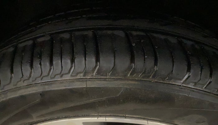 2016 Hyundai i20 Active 1.2 SX, Petrol, Manual, 61,801 km, Left Front Tyre Tread