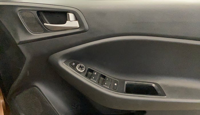 2016 Hyundai i20 Active 1.2 SX, Petrol, Manual, 61,801 km, Driver Side Door Panels Control