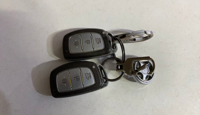 2016 Hyundai i20 Active 1.2 SX, Petrol, Manual, 61,801 km, Key Close Up