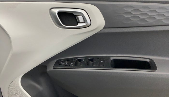 2021 Hyundai GRAND I10 NIOS SPORTZ AMT 1.2 KAPPA VTVT, Petrol, Automatic, 30,053 km, Driver Side Door Panels Control