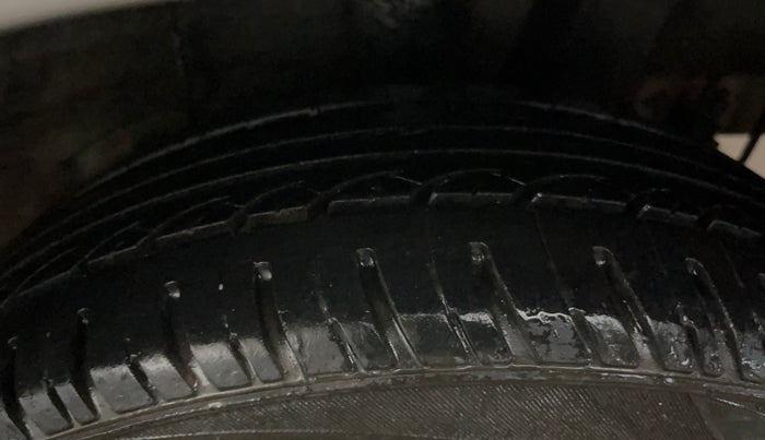2018 Hyundai Grand i10 SPORTZ AT 1.2 KAPPA VTVT, Petrol, Automatic, 63,474 km, Left Rear Tyre Tread