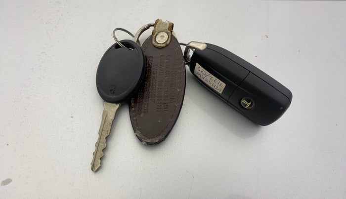 2018 Tata TIGOR XTA PETROL, Petrol, Automatic, 11,053 km, Key Close Up