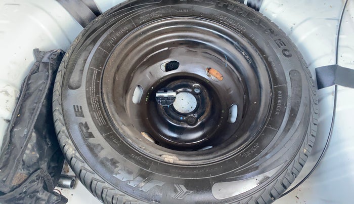 2016 Renault Kwid RXL, Petrol, Manual, 66,887 km, Spare Tyre