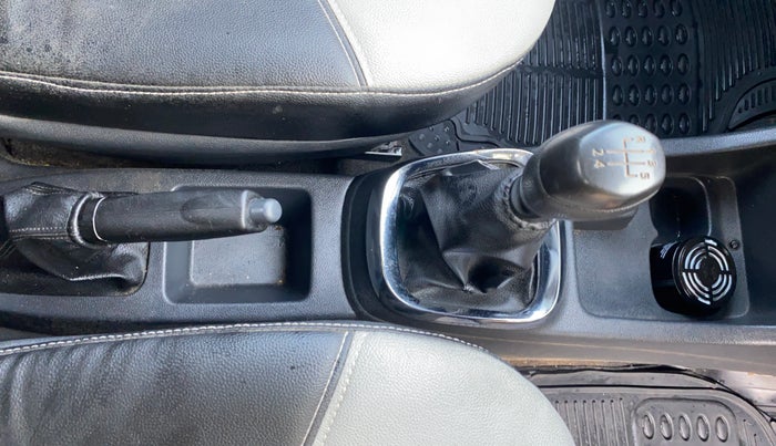 2016 Renault Kwid RXL, Petrol, Manual, 66,887 km, Gear Lever