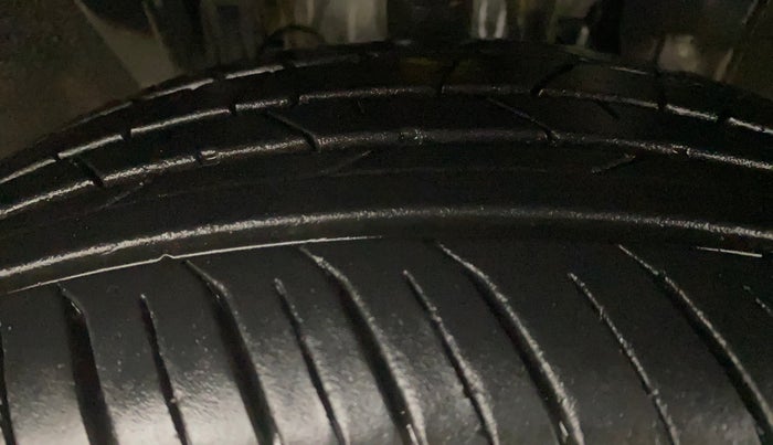 2023 Nissan MAGNITE XV PREMIUM, Petrol, Manual, 9,035 km, Right Front Tyre Tread