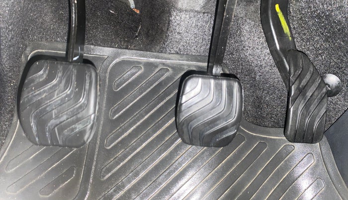 2023 Nissan MAGNITE XV PREMIUM, Petrol, Manual, 9,035 km, Pedals