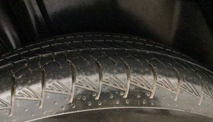 2023 Maruti Grand Vitara ZETA CNG, CNG, Manual, 96,032 km, Right Rear Tyre Tread