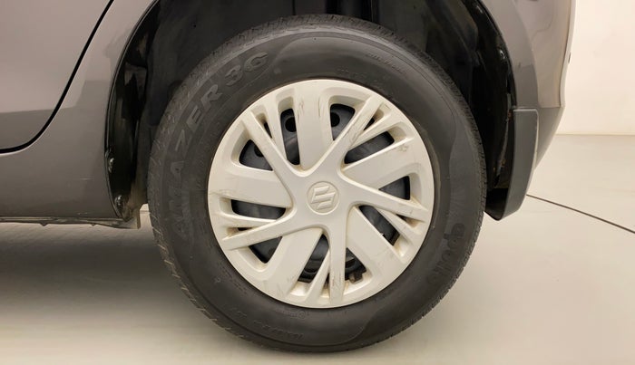 2015 Maruti Swift VXI, Petrol, Manual, 33,266 km, Left Rear Wheel