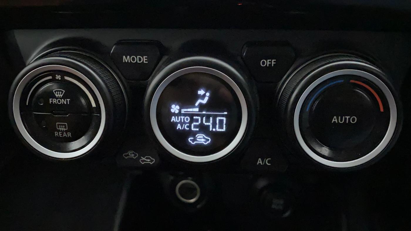 2021 Maruti Swift ZXI PLUS AMT DUAL TONE, Petrol, Automatic, 24,487 km, Automatic Climate Control
