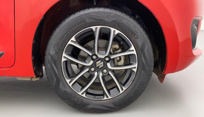 2021 Maruti Swift ZXI PLUS AMT DUAL TONE, Petrol, Automatic, 24,487 km, Right Front Wheel