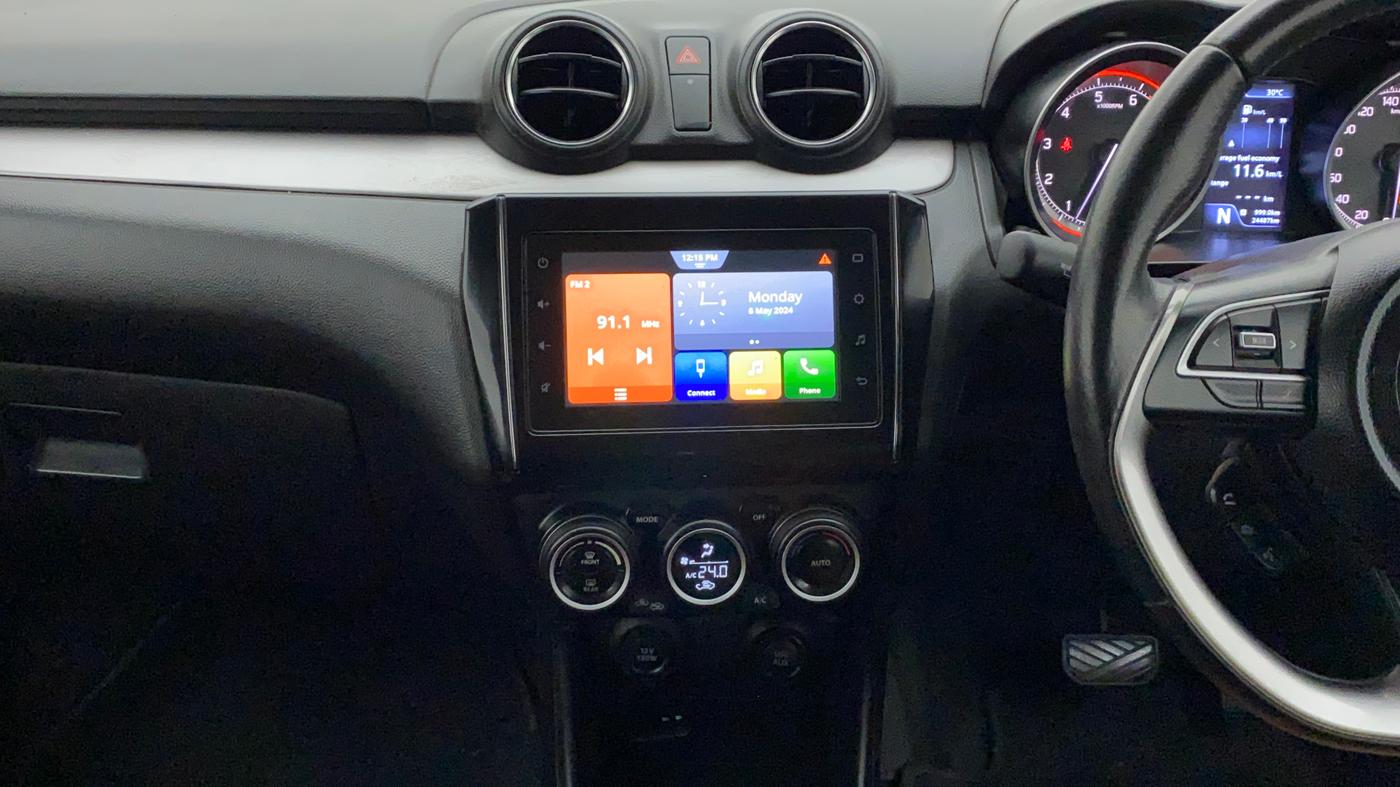 2021 Maruti Swift ZXI PLUS AMT DUAL TONE, Petrol, Automatic, 24,487 km, Air Conditioner