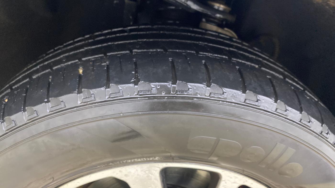 2023 Mahindra SCORPIO-N Z8 L DIESEL AT 2WD 6 STR, Diesel, Automatic, 56,558 km, Left Front Tyre Tread