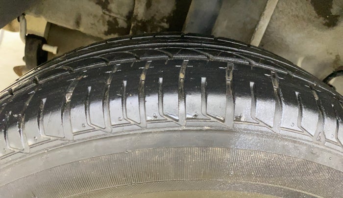 2022 Tata TIGOR XM CNG, CNG, Manual, 46,973 km, Right Rear Tyre Tread