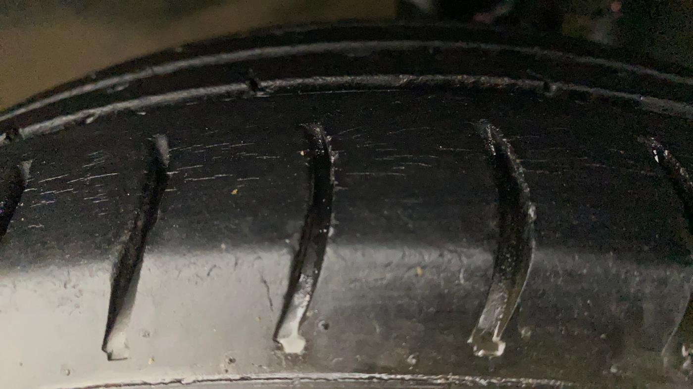 2013 Maruti Alto 800 LXI CNG, CNG, Manual, 89,683 km, Left Front Tyre Tread